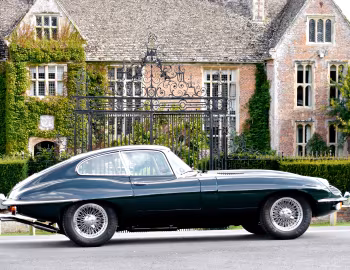 Jaguar E-Type Fixed Head Coupe [UK-spec] (Series II) '1968–71