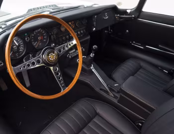 Panel frontal 1969–71 Jaguar E-Type Fixed Head Coupe [North America] (Series II) '1968–71