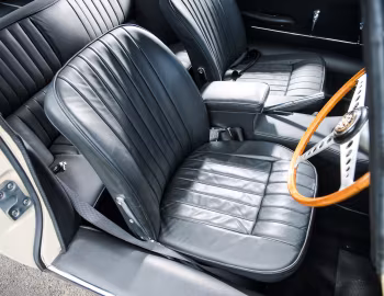 Interior Jaguar E-Type Fixed Head Coupe 2+2 [UK-spec] '03.1966–07.1967