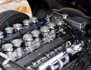 Bajo el capó E-Type UK Jaguar S3 V12 6.1 '2018