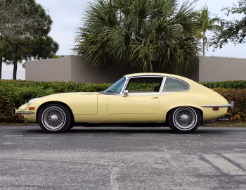 1972–74 Jaguar E-Type V12 Fixed Head Coupe [North America] (Series III) '1971–74