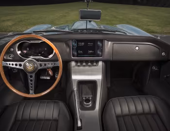 Panel frontal Jaguar E-Type Zero '2017