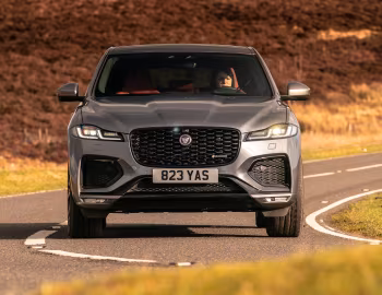 Jaguar F-Pace R-Dynamic Black Pack [Worldwide] '2020–pr.