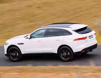 Jaguar F-Pace 20d AWD Prestige [Australia] '2016–20