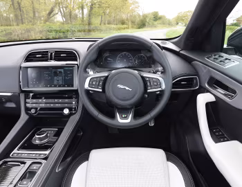 Panel frontal Jaguar F-Pace 25t AWD R-Sport [UK-spec] '04.2017–20