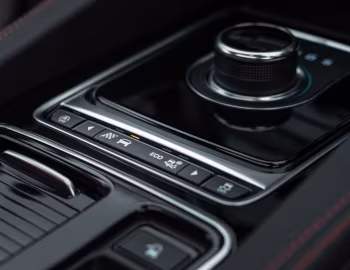 Jaguar F-Pace 25d AWD "Chequered Flag" [South Africa] '2020–21