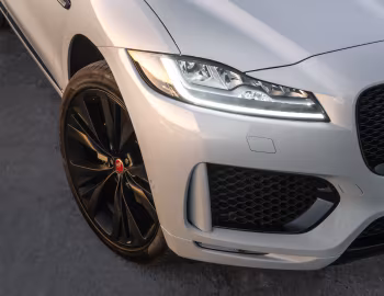 Jaguar F-Pace 25d AWD "Chequered Flag" [South Africa] '2020–21
