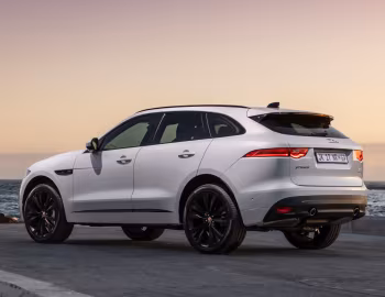 Jaguar F-Pace 25d AWD "Chequered Flag" [South Africa] '2020–21