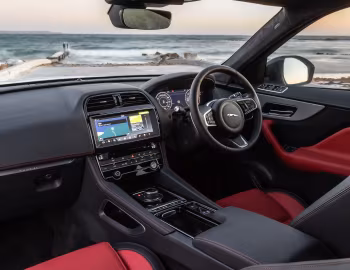 Interior Jaguar F-Pace 25d AWD "Chequered Flag" [South Africa] '2020–21