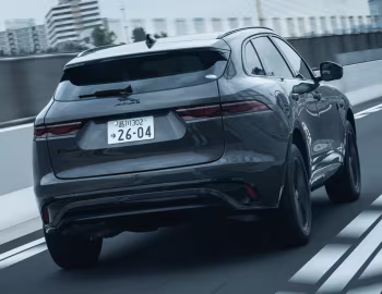 Jaguar F-Pace D200 SE R-Dynamic [Japan] '2021–pr.