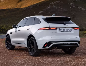 Jaguar F-Pace D300 R-Dynamic Black Pack [South Africa] '2021–pr.