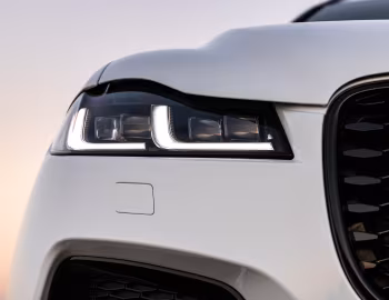 Jaguar F-Pace D300 R-Dynamic Black Pack [South Africa] '2021–pr.