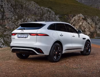 Jaguar F-Pace D300 R-Dynamic Black Pack [South Africa] '2021–pr.