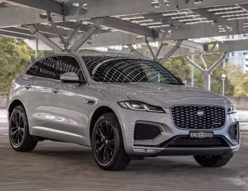 Jaguar F-Pace P250 R-Dynamic Black Pack [Australia] '2021–pr.