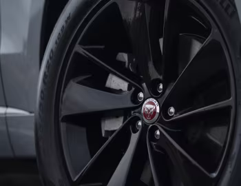 Jaguar F-Pace P250 R-Dynamic Black Pack [Australia] '2021–pr.