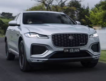Jaguar F-Pace P250 R-Dynamic Black Pack [Australia] '2021–pr.