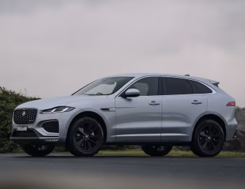 Jaguar F-Pace P250 R-Dynamic Black Pack [Australia] '2021–pr.