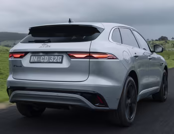 Jaguar F-Pace P250 R-Dynamic Black Pack [Australia] '2021–pr.