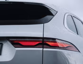 Jaguar F-Pace P250 R-Dynamic Black Pack [Australia] '2021–pr.