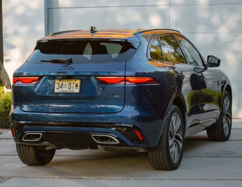 2021–pr. Jaguar F-Pace P400 AWD R-Dynamic [North America] '2021–pr.