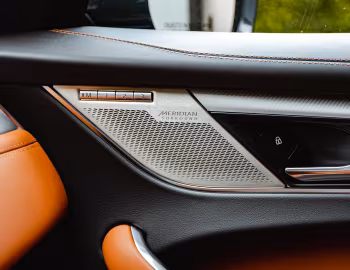 Interior 2021–pr. Jaguar F-Pace P400 AWD R-Dynamic [North America] '2021–pr.