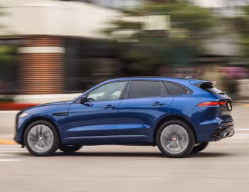 2021–pr. Jaguar F-Pace P400 AWD R-Dynamic [North America] '2021–pr.