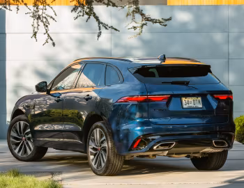 2021–pr. Jaguar F-Pace P400 AWD R-Dynamic [North America] '2021–pr.