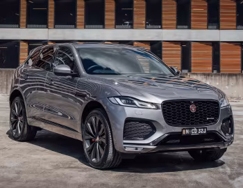 Jaguar F-Pace P400 SE R-Dynamic [Australia] '2021–pr.