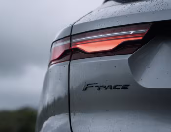 Jaguar F-Pace P400 SE R-Dynamic [Australia] '2021–pr.