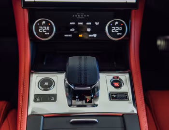 Interior Jaguar F-Pace P400 SE R-Dynamic [Australia] '2021–pr.