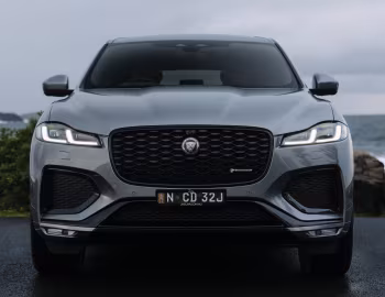 Jaguar F-Pace P400 SE R-Dynamic [Australia] '2021–pr.