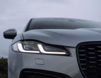 Jaguar F-Pace P400 SE R-Dynamic [Australia] '2021–pr.