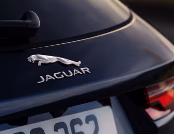 Jaguar F-Pace P400e AWD [Worldwide] '2020–pr.