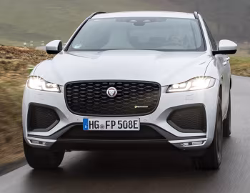 Jaguar F-Pace P400e R-Dynamic AWD [Worldwide] '2020–pr.