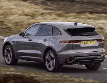 Jaguar F-Pace P400e R-Dynamic AWD [UK-spec] '2020–pr.