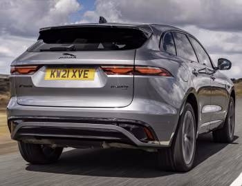 Jaguar F-Pace P400e R-Dynamic AWD [UK-spec] '2020–pr.