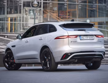 Jaguar F-Pace P400e R-Dynamic AWD [Worldwide] '2020–pr.