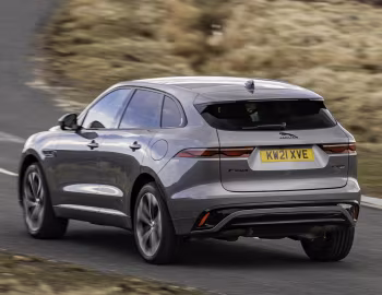 Jaguar F-Pace P400e R-Dynamic AWD [UK-spec] '2020–pr.