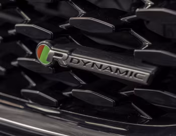 Jaguar F-Pace P400e R-Dynamic AWD [UK-spec] '2020–pr.
