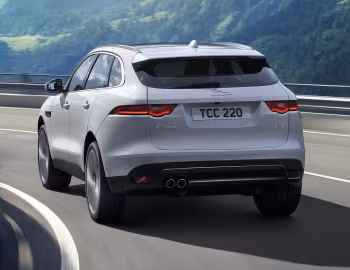 Jaguar F-Pace 20d AWD Portfolio [UK-spec] '2016–20