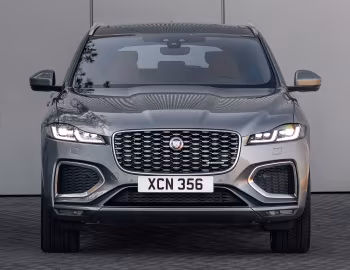Jaguar F-Pace R-Dynamic [Worldwide] '2020–pr.