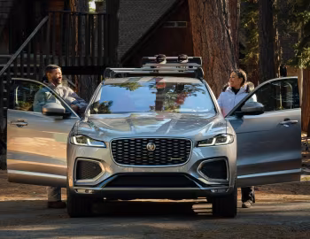 Jaguar F-Pace R-Dynamic [Worldwide] '2020–pr.