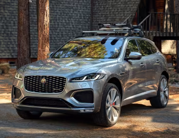 Jaguar F-Pace R-Dynamic [Worldwide] '2020–pr.