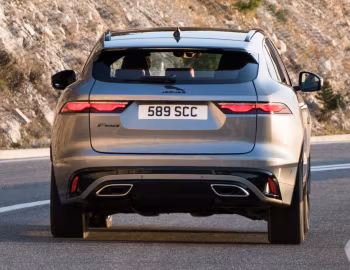 Jaguar F-Pace R-Dynamic Black Pack [Worldwide] '2020–pr.