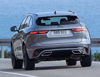 Jaguar F-Pace R-Dynamic Black Pack [Worldwide] '2020–pr.