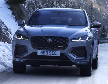 Jaguar F-Pace R-Dynamic Black Pack [Worldwide] '2020–pr.