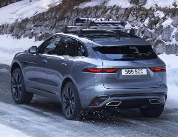 Jaguar F-Pace R-Dynamic Black Pack [Worldwide] '2020–pr.