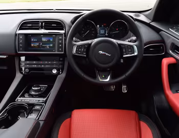 Panel frontal Jaguar F-Pace 20d AWD R-Sport [UK-spec] '2016–20