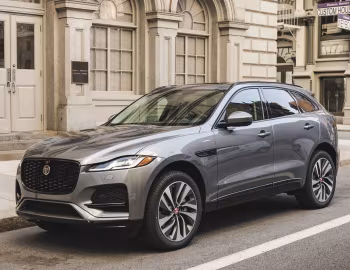 2021–pr. Jaguar F-Pace S [North America] '2021–pr.