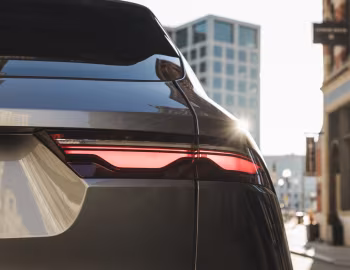 2021–pr. Jaguar F-Pace S [North America] '2021–pr.